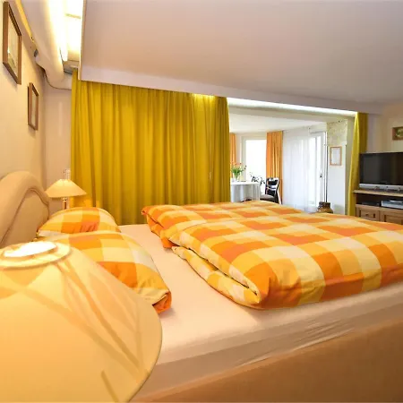 Flat In Bellenberg With Sunbathing Lawn Appartamento *
