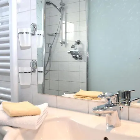 Flat In Bellenberg With Sunbathing Lawn Daire Horn-Bad Meinberg