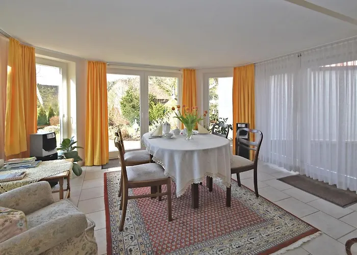 Flat In Bellenberg With Sunbathing Lawn * Horn-Bad Meinberg